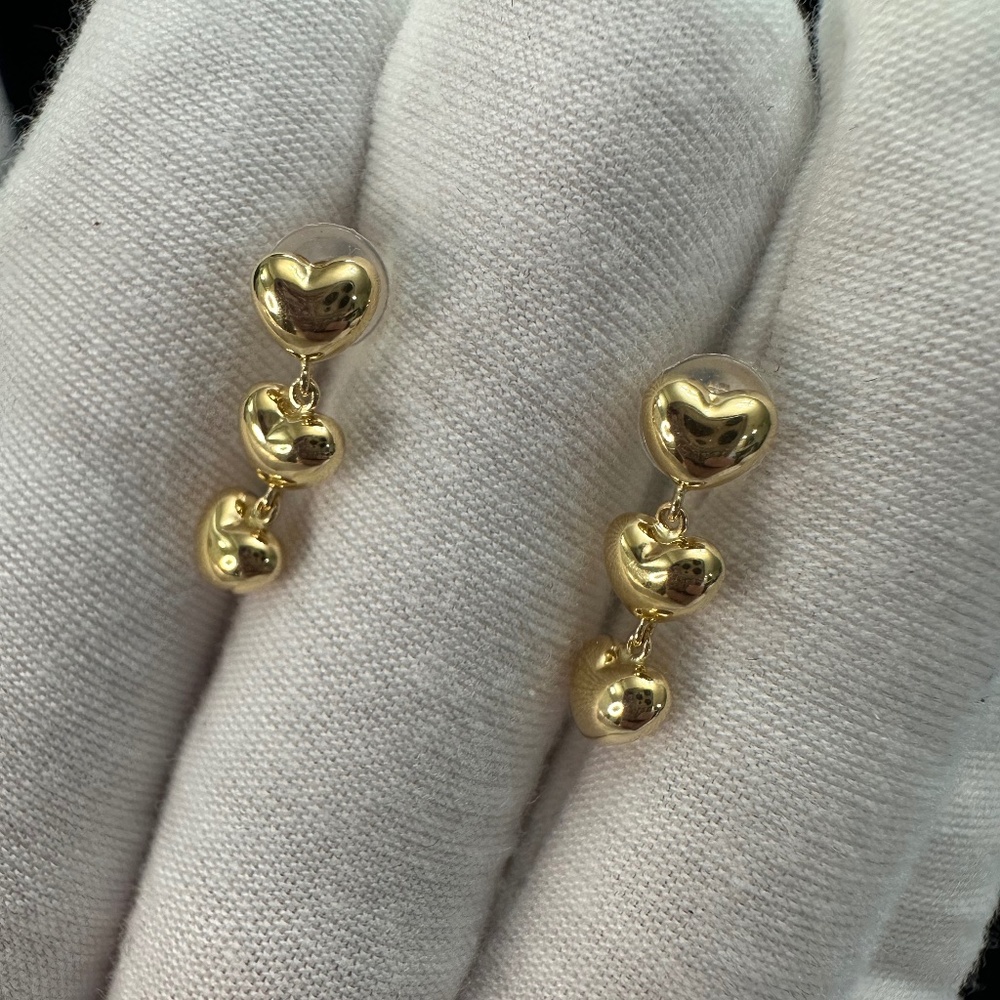 K18 Yellow Gold Dangling Hearts Earrings - Picture 3 of 3